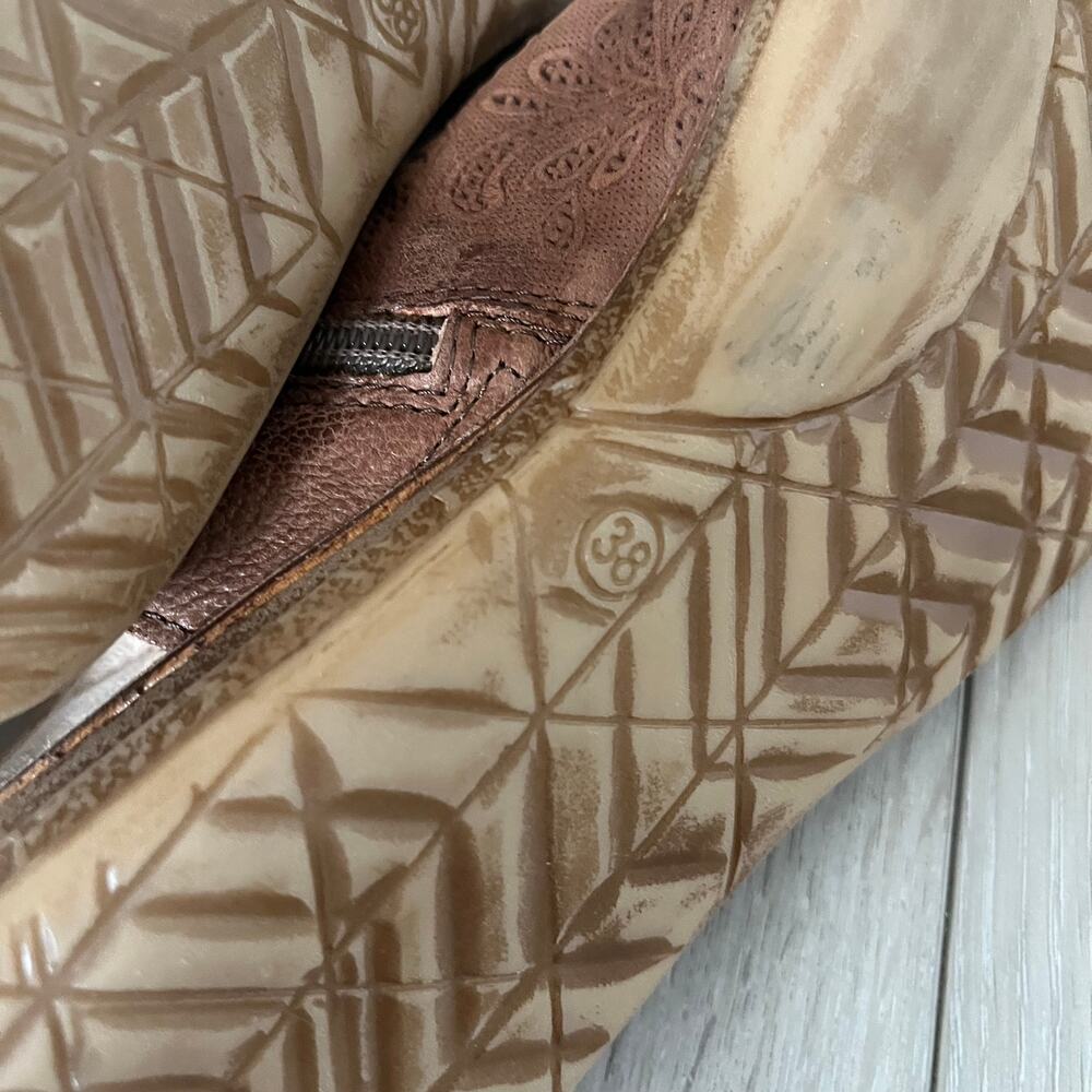 Miz Mooz 'Flaire' Women's 38 Leather Ruched Side Zip Bohemian Sandal Tan Paisley - Picture 9 of 11